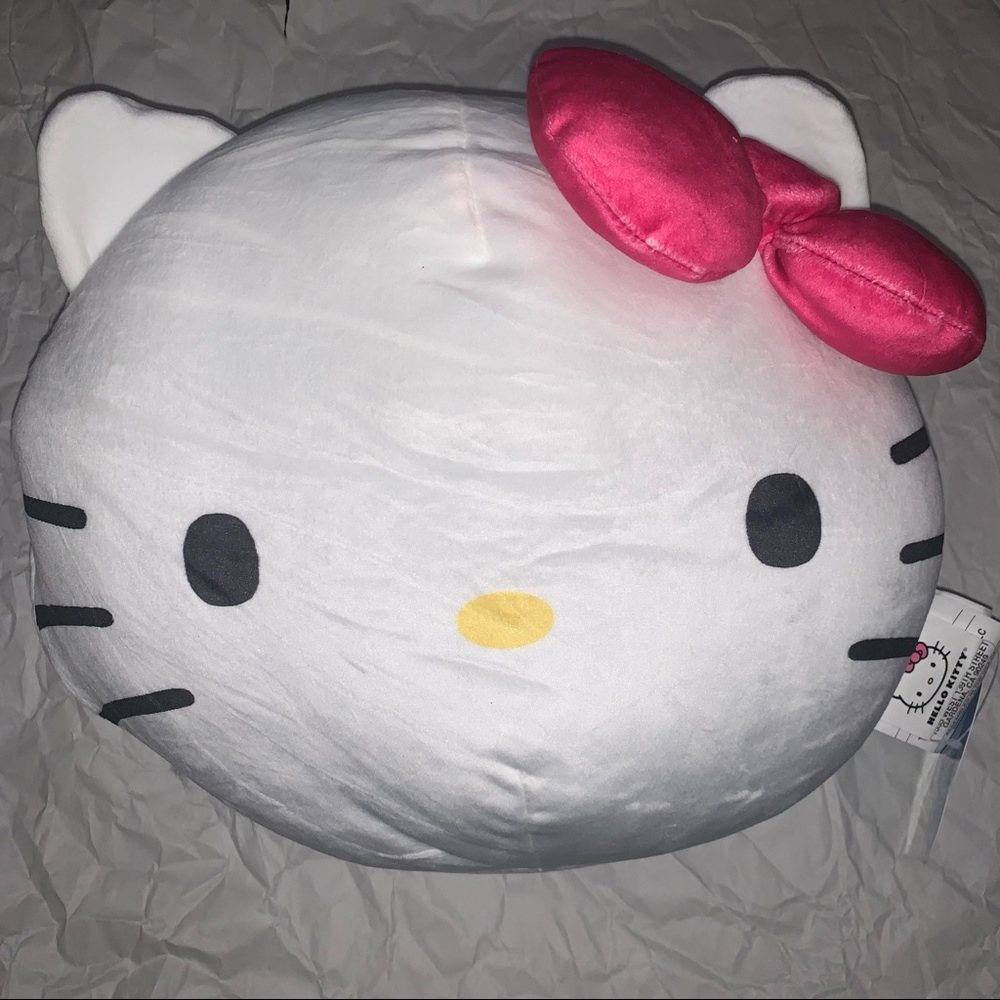 Hello Kitty pillow - Picture 7 of 11